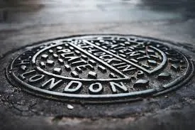 How Innovative Design Enhances Pedestrian Safety with Manhole Covers