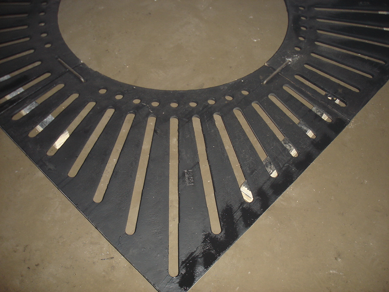concentric flange