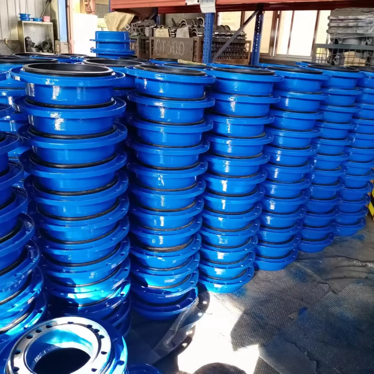 recessed manhole cover and frame